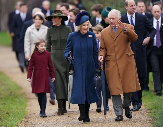 De acordo com a fonte, outro tópico que teria deixado o rei incomodado, seria a publicação feita por William e sua esposa, Kate, nas redes sociais no Dia dos Pais no Reino Unido (foto: Instagram)