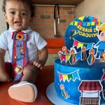 Pouco depois, Viviane publicou fotos do herdeiro vestido a caráter para a festa temática preparada por ela e pelo marido, Guilherme Militão.  (Foto: Instagram)