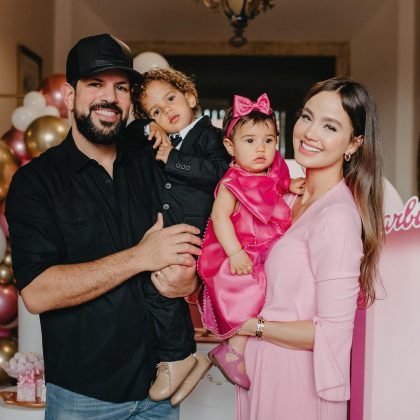 Casados desde 2019, o casal tem dois filhos juntos, Theo, de 3 anos, e Fernanda, de 1 ano. (Foto: Instagram)
