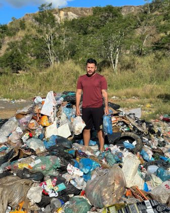 No quadro "Você por um dia", para as redes sociais, Lucas Guimarães trabalhou como catador de lixo (Foto: Instagram)