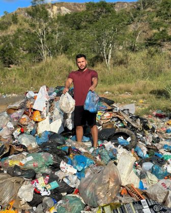 "De todos os quadros que faço, esse é o mais desafiador, porém, é o quadro que mais me deixa humano, o que eu mais coloco meus pés no chão e lembro que eu não posso reclamar do que eu tenho", disse refletindo (Foto: Instagram)