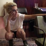 Acompanhe os bastidores da vida de Lady Gaga durante o lançamento de um álbum, nos preparativos para o show do Super Bowl e enquanto a diva enfrenta desafios físicos e emocionais. (Foto: Divulgação)