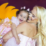 A influenciadora confirmou que houve uma expulsão no aniversário de 1 ano de sua filha, Cecília. (Foto: Instagram)