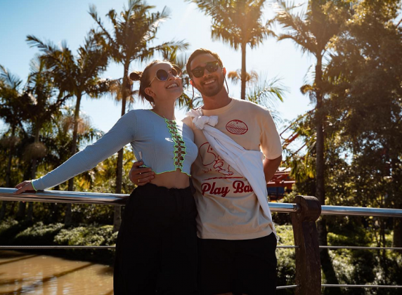 André, então, falou dos boatos sobre o casal. “A gente brinca que, quando essas coisas acontecerem, as pessoas não vão acreditar. Todo ano a Larissa fica grávida ou acontece alguma coisa comigo", disse o famoso. (Foto: Instagram)