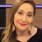 Sonia Abrão criticou Lívia Andrade no "A Tarde é Sua". (Foto: Instagram)