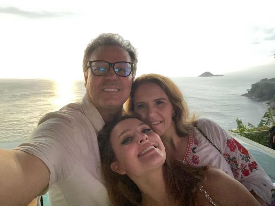 Mãe de Larissa Manoela alfinetou filha em sua última publicação (Foto: Instagram)