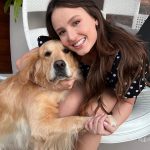 Quem acompanha a atriz Larissa Manoela sabe que ela gosta de compartilhar com seus seguidores, momentos com seus cachorros de estimação (Foto: Instagram)