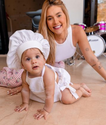 Virginia Fonseca celebrou a chegada dos 10 meses de vida da pequena Maria Flor, sua caçula nesta terça-feira (22). (Foto: Instagram)