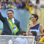 Bolsonaro, Michelle e outras seis pessoas foram ouvidas pela PF na mesma hora em caso das joias (Foto: Agência Brasil)