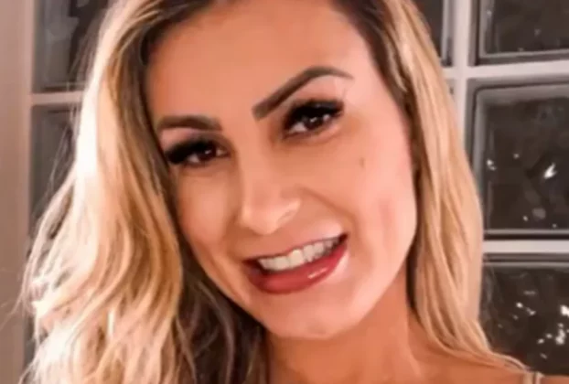 Nos últimos dias, Arthur Urach, filho de Andressa Urach, surpreendeu os internautas ao ter revelado que é o responsável pela gravação dos conteúdos eróticos feitos pela mãe. (Foto: Instagram)