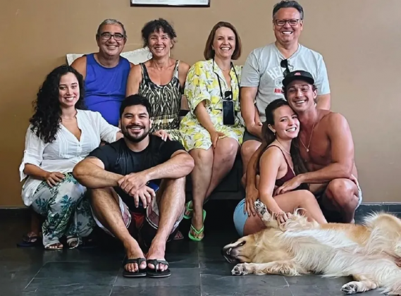 Print mostra que mãe de Larissa Manoela debochou da religião do noivo da atriz: "Família macumbeira". (Foto: Instagram)