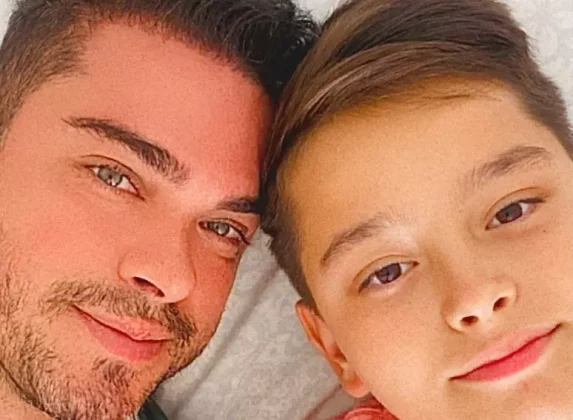 Sidney Sampaio revela que filho de 12 anos sofreu bullying após acidente do ator. (Foto: Instagram)