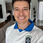 Rodrigo Faro é um dos grandes nomes dos domingos da TV brasileira. (Foto: Instagram)