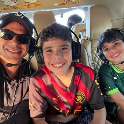 "Eu quero que eles sejam o que eles se sentirem felizes de ser. Às vezes o pai sem perceber acaba colocando o filho na zona de proteção para evitar que eles fracassem", disse Marcus Buaiz. (Foto: Instagram)