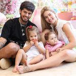 “Queremos mais filhos e está nos planos nosso terceiro! A família toda quer muito e apoiam nessa decisão! Se Deus quiser em breve vem aí”, revelou ela. (Foto: Instagram)