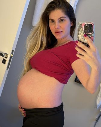 Bárbara Evans desabafa sobre estrias durante a reta final da segunda gravidez. (Foto: Instagram)