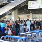 Por falha no sistema, 234 imigrantes seguem retidos no aeroporto de SP. (Foto: Agencia Brasil)