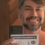 No seu instagram, onde compartilha a rotina, diariamente, ele postou um vídeo, sem camisa, mostrando a permissão. E escreveu: "você está usando sua vaga de idoso?" (Foto: Instagram)