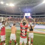 Torcedores saíram do estádio decepcionados com o time. (Foto: Instagram)