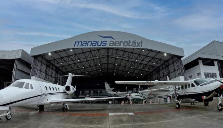A aeronave pertencia a empresa Manaus Aerotáxi e tinha permissão para decolar. (Foto: Instagram)