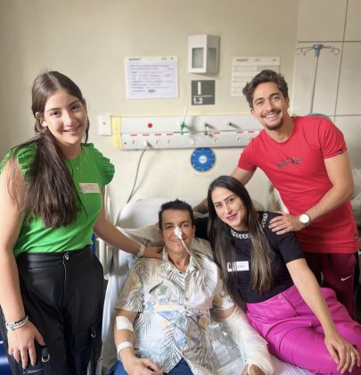 Ele estava a caminho de um show, e no carona estava o irmão dele, que não se feriu. (Foto: Instagram)