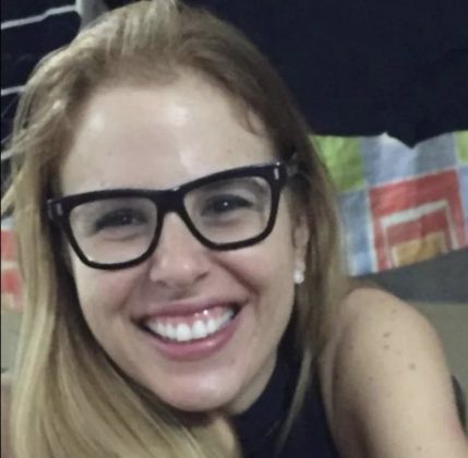 "Esse é o preço que se paga quando se escolhe de livre e espontânea vontade se relacionar com homicidas famosos", acrescenta o autor da biografia. (Foto: Instagram)