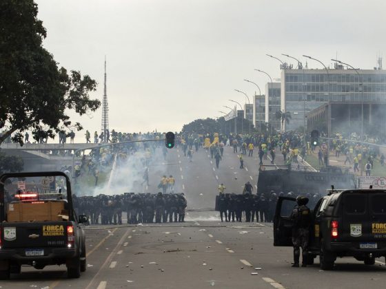 Foi determinado a indisponibilidade e bloqueios dos bens, ativos e valores dos investigados, e segundo apurações, os valores dos danos causados pelos golpistas ao patrimônio público, podem chegar a R$40 milhões (Foto: Agência Brasil)