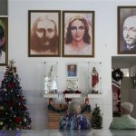 Durante atendimentos espirituais na casa Dom Inácio de Loyola. (Foto Agência Brasil)