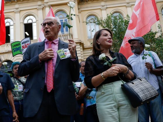 "Tudo melhorou bastante [após tratamento com a Cannabis medicinal]. A dor na perna sumiu. O tremor, na hora de comer, melhorou", afirmou Suplicy. (Foto: Agência Brasil)