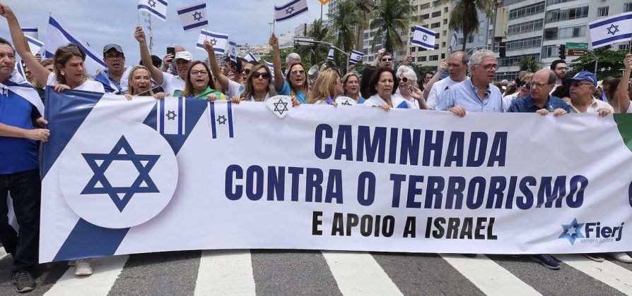 A caminhada foi um manifesto contra o terrorismo e em apoio a Israel. (Foto: Instagram)