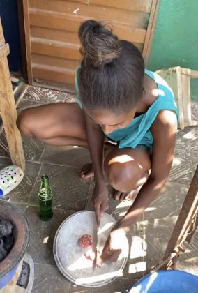 Na noite dessa segunda-feira, Nataly publicou um vídeo, em que aparece dizendo que está tudo bem. (Foto: Instagram)