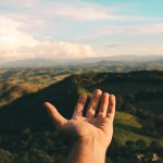 Nas imagens, conforme a denúncia, é possível ouvir os gritos de dor da vítima. (Foto Pexels)