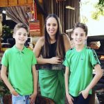 Luana com os dois filhos. (Foto: Instagram)