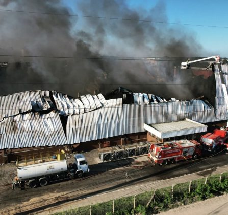 "Por ora, felizmente, informamos que nenhum dos nossos colaboradores sofreu ferimentos graves e deixaram o local em segurança", informou a empresa. (Foto: Instagram Victor Correa)