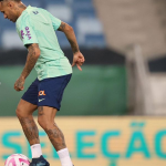 Neymar entrou em campo aos 33 minutos, substituindo Nasser Aldawsari. (Foto: Instagram)