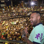 Chegando a conceder-lhe honrarias, como o título da Ordem de Rio Branco, ainda enquanto presidente (Foto: Instagram)