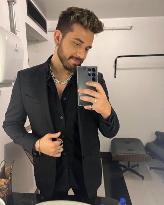 Ao contrário de outras celebridades, o cantor sertanejo ponderou que não aprecia estar constantemente sob os holofotes, pois sua única aspiração é fazer com que sua música ultrapasse fronteiras. (Foto Instagram)