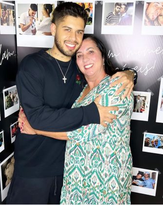 Mãe de Virginia faz tatuagem em homenagem ao genro Zé Felipe (Foto: Instagram)