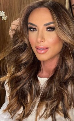 Nicole Bahls, por sua vez, utilizou seus Stories no Instagram para rebater as declarações, manifestando total indiferença quanto ao apontamento de Val. “Eu tenho zero apego com bolsa, que discussão é essa de bolsa? Que preguiça. Vou falar: se quiser falar de animal, de sítio, de roça, horta… Agora trem de bolsa, sou super desapegada”, afirmou. (Foto: Instagram)