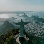 Parte do Rio de Janeiro e Santos pode ser engolida pelo mar até 2050. (Foto Pexels)