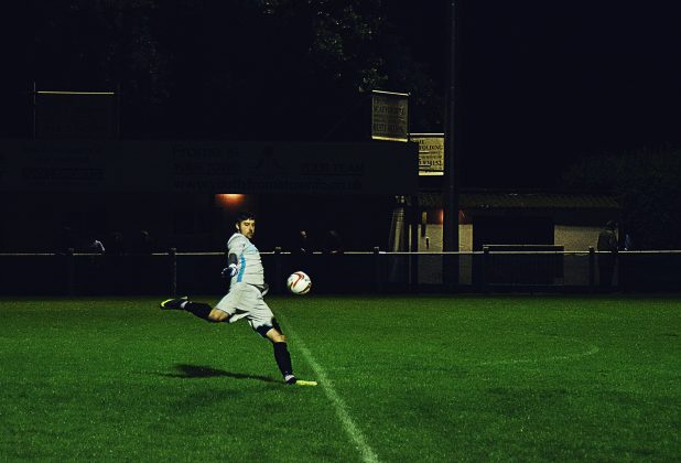 Deixando aos apostadores a definição apenas das variáveis relacionadas ao placar final do jogo. (Foto Pexels)