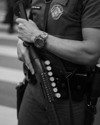 Polícia realiza operação contra células neonazistas em São Paulo. (Foto Unsplash)