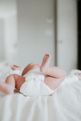 Segundo a perícia, a mãe estava grávida de oito meses.(Foto Unsplash)