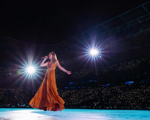 Terri Shoemaker, vice-presidente de relações públicas da Arizona Food Bank Network, compartilhou ao Azcentral.com: “Não é todo dia que você recebe uma ligação de alguém que trabalha para Taylor Swift, então achamos suspeito no início, mas felizmente, acabou sendo absolutamente real”. (Foto Instagram)