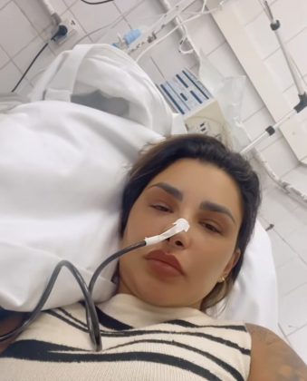 Jenny postou vídeo no hospital. (Foto: Instagram)