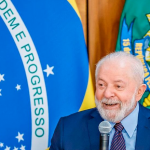 "Quantas toneladas de carbono são emitidas pelos mísseis que cruzam o céu (Foto: Instagram)