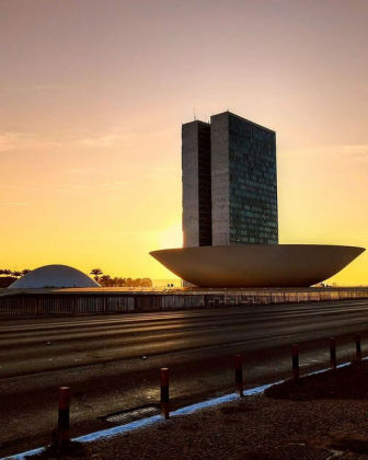 O projeto de lei pretende coibir constrangimento e violência contra mulheres (Foto: Instagram)