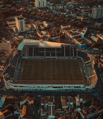 E acabou sendo rebaixado para a série B da competição (Foto: Instagram)