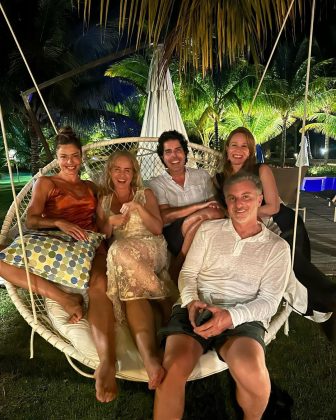Luciano Huck celebra o Réveillon com a família em Alagoas: "Este lugar é mágico". (Foto: Instagram)