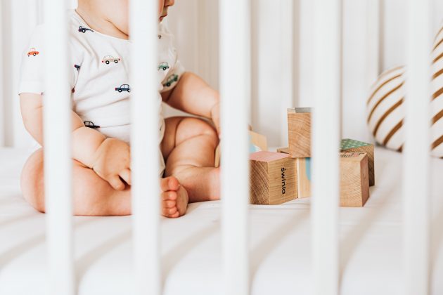 Uma criança de 2 anos de idade foi resgatada pelo Conselho Tutelar na quarta-feira (20/12). (Foto Pexels)